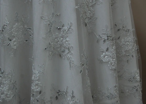07-white-floral-lace